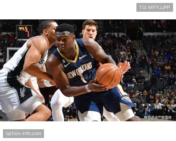 泰森·钱德勒无球掩护制造错位，提升内线防守效率